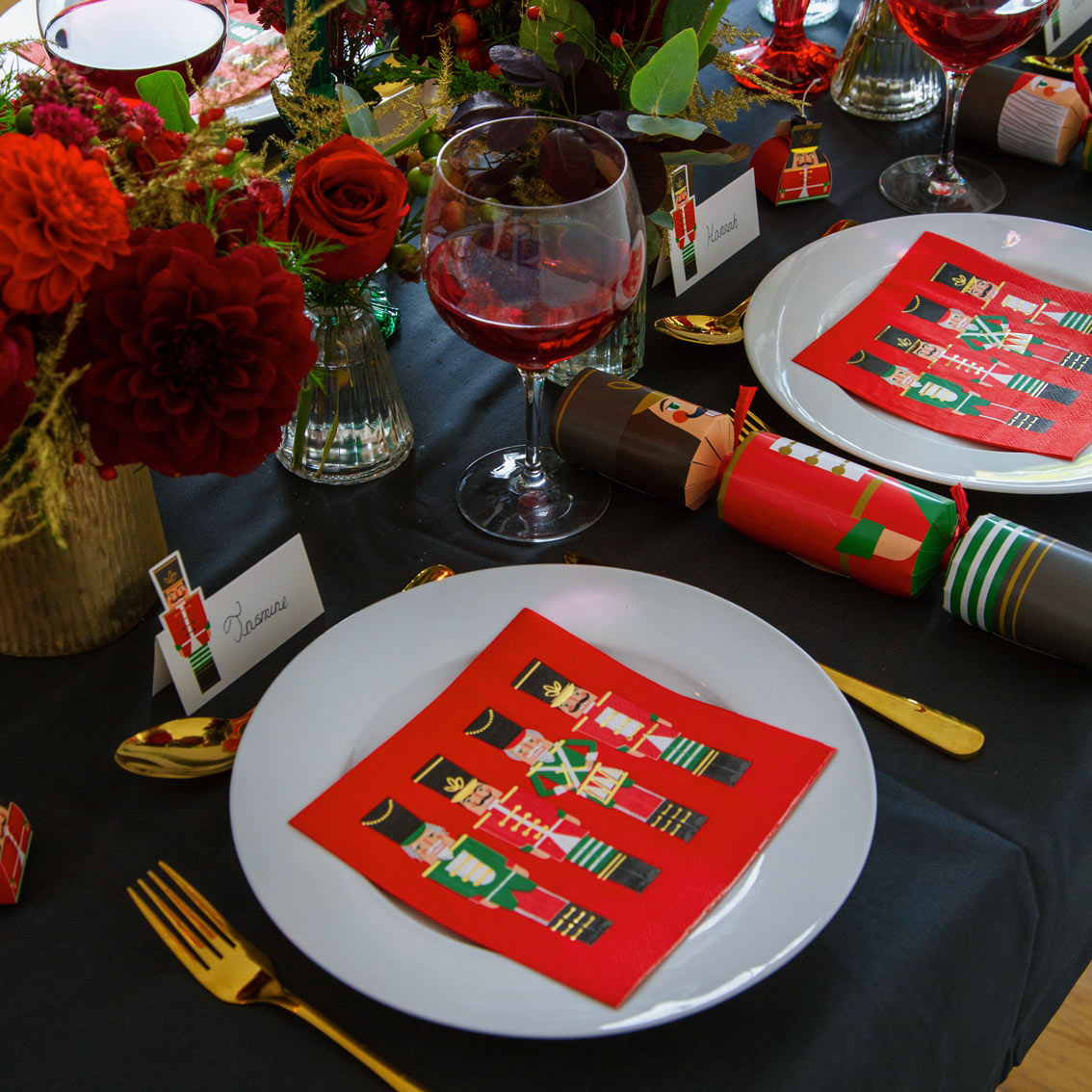Botanical Nutcracker Paper Napkins - 20 Pack