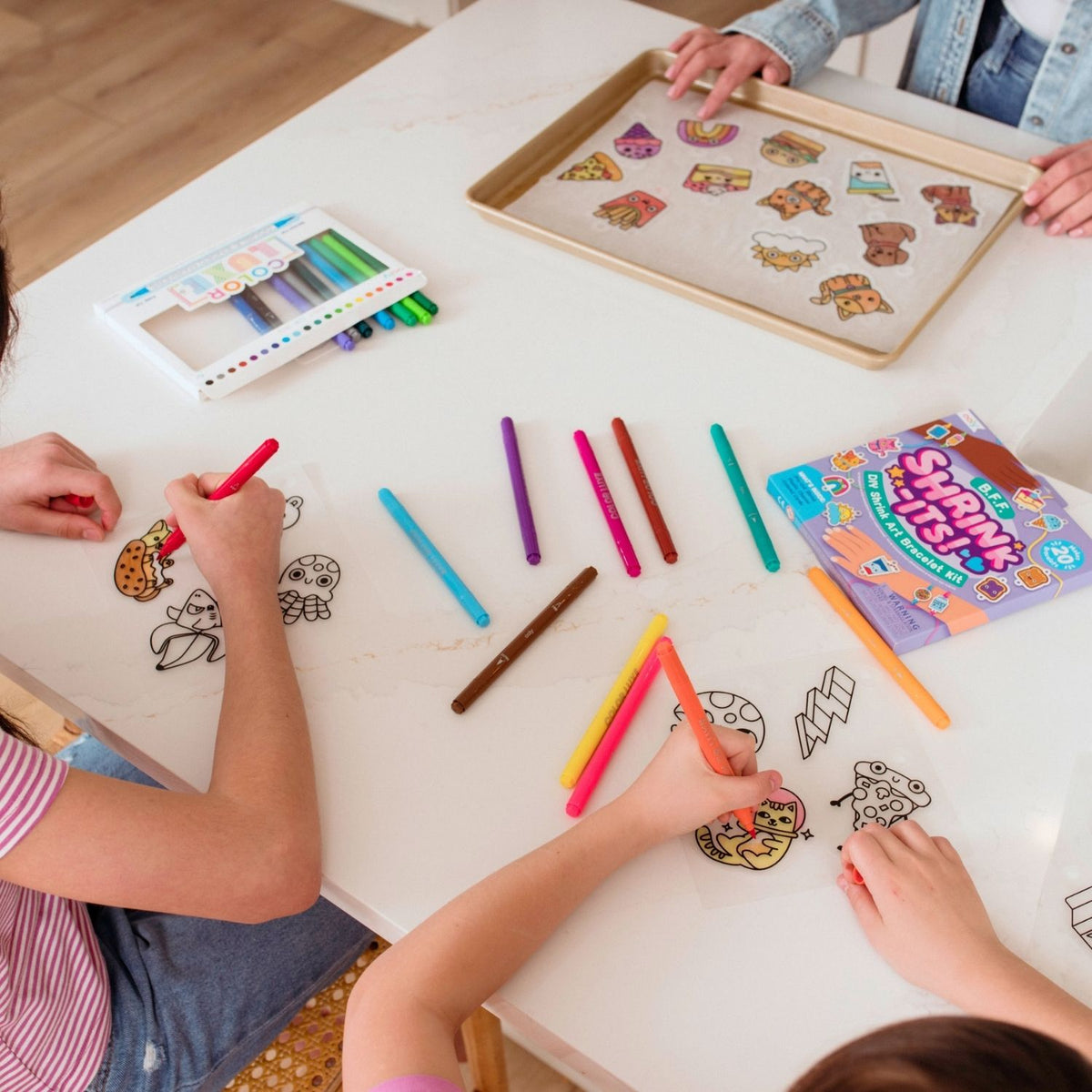 Ooly - Shrink-Its! DIY Shrink Art Kit - BFF